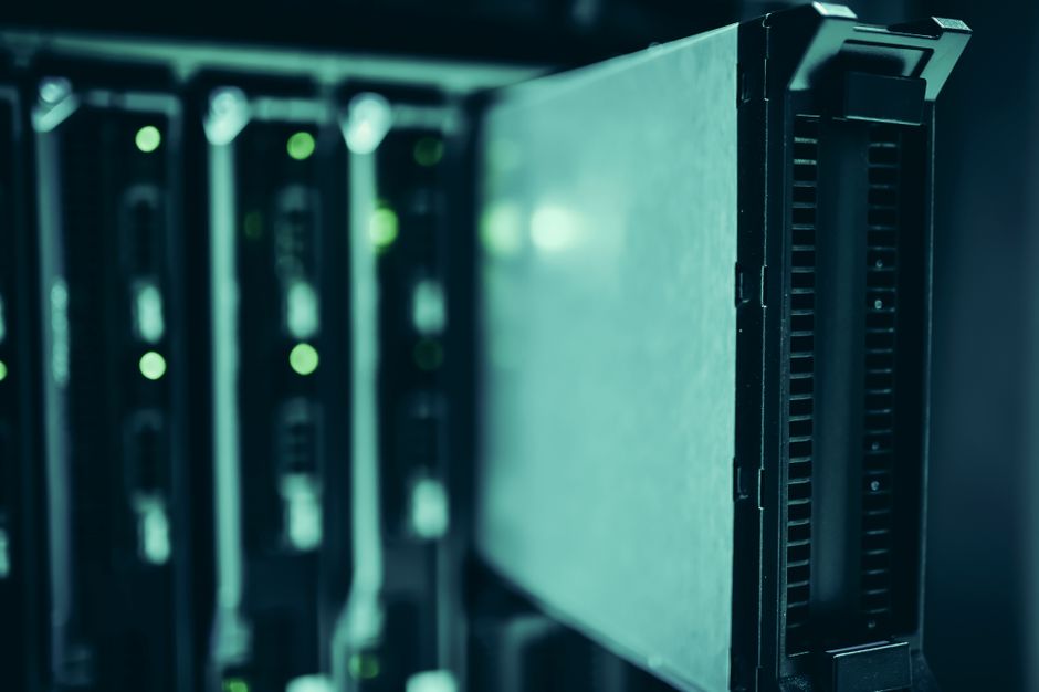 How to Choose a Fast Web Host