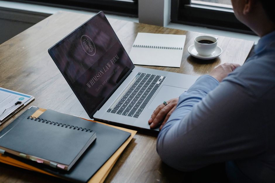 How to Market a Local Law Firm Online: The Ultimate Beginner's Guide